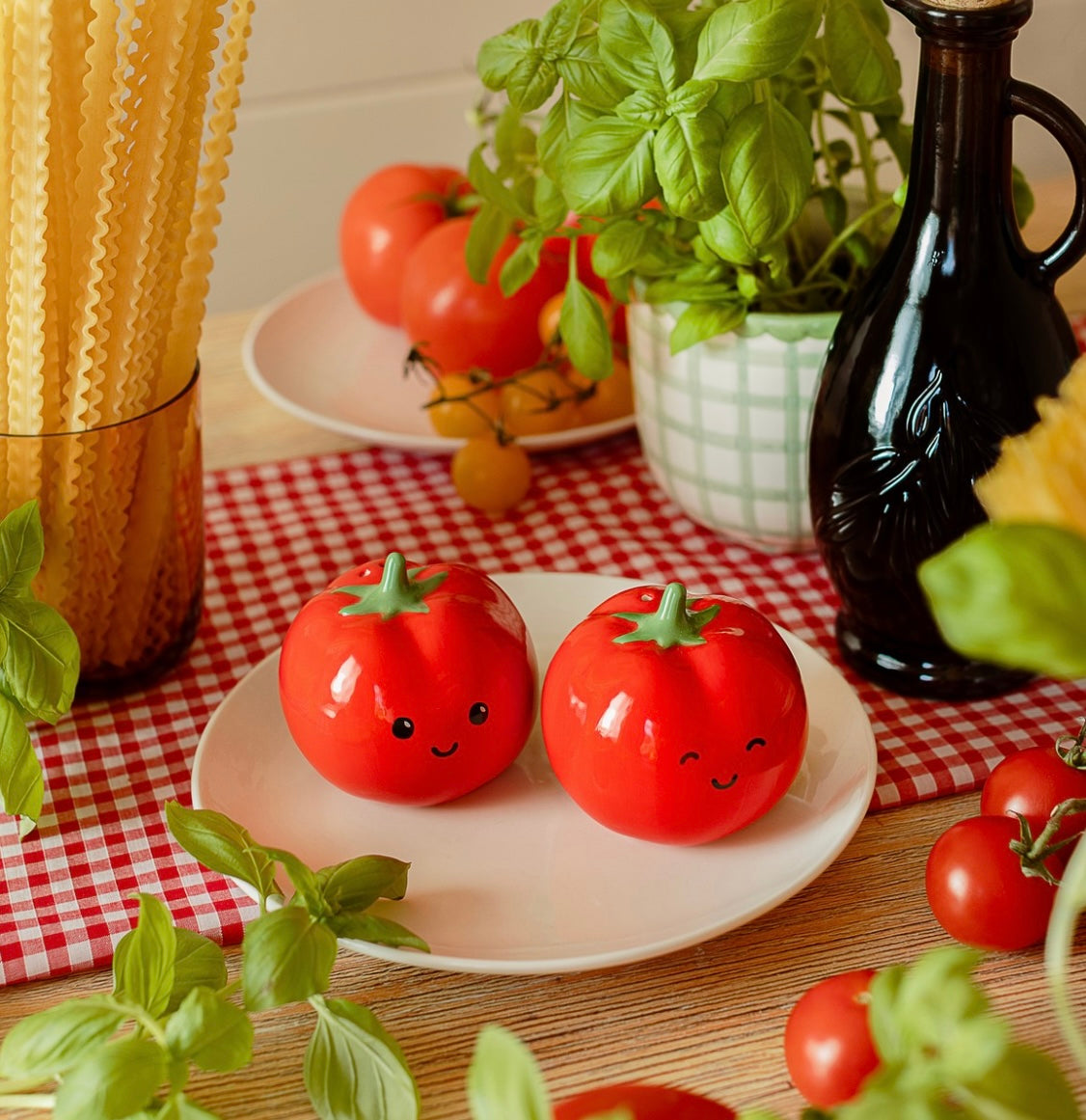 Tomato Salt and Pepper Shakers